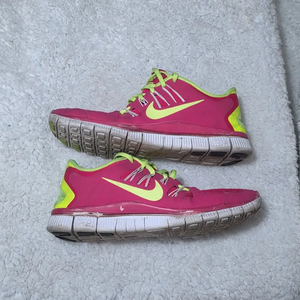 Nike Free 5.0 Women's Running Shoes in Hot Pink Size 9
